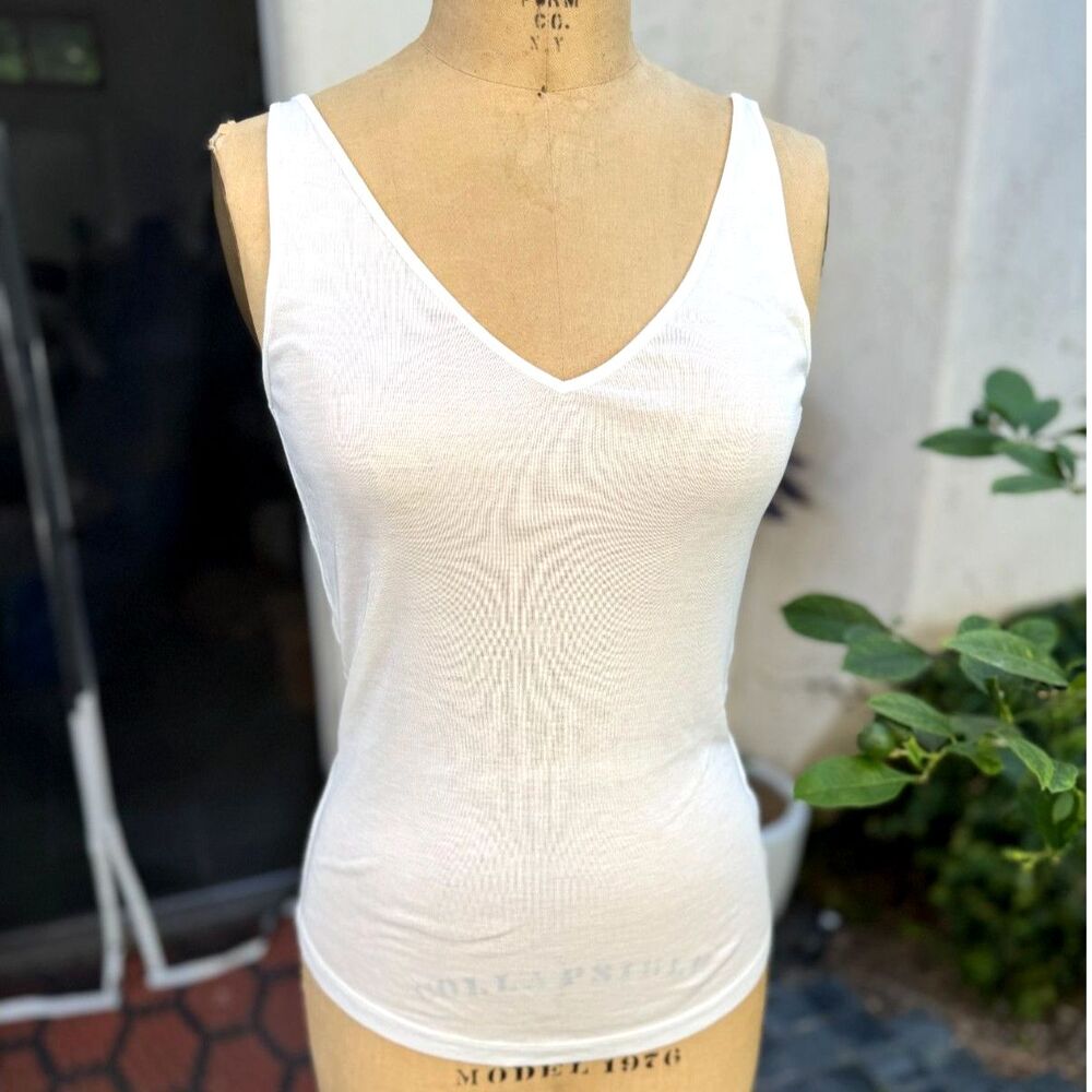 Stockholm Atelier & Other Stories Lyocell Fine Rib Snow Wht Vneck Tank Top SZ 2